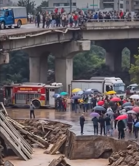 Urgent: 7.7 Earthquake Rocks Region — Rescue Efforts Underway